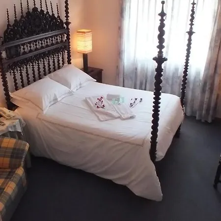 圣佩德罗阿尔伯凯利酒店 招待所 4*