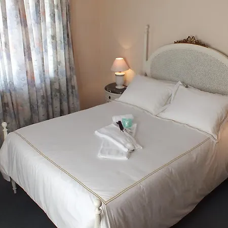 招待所 圣佩德罗阿尔伯凯利酒店 4*