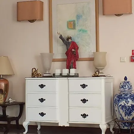 圣佩德罗阿尔伯凯利酒店 圣马蒂纽·杜·波特